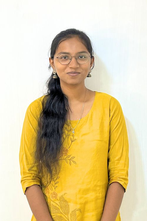 Senior accountant managing financial records, reporting, and compliance processes